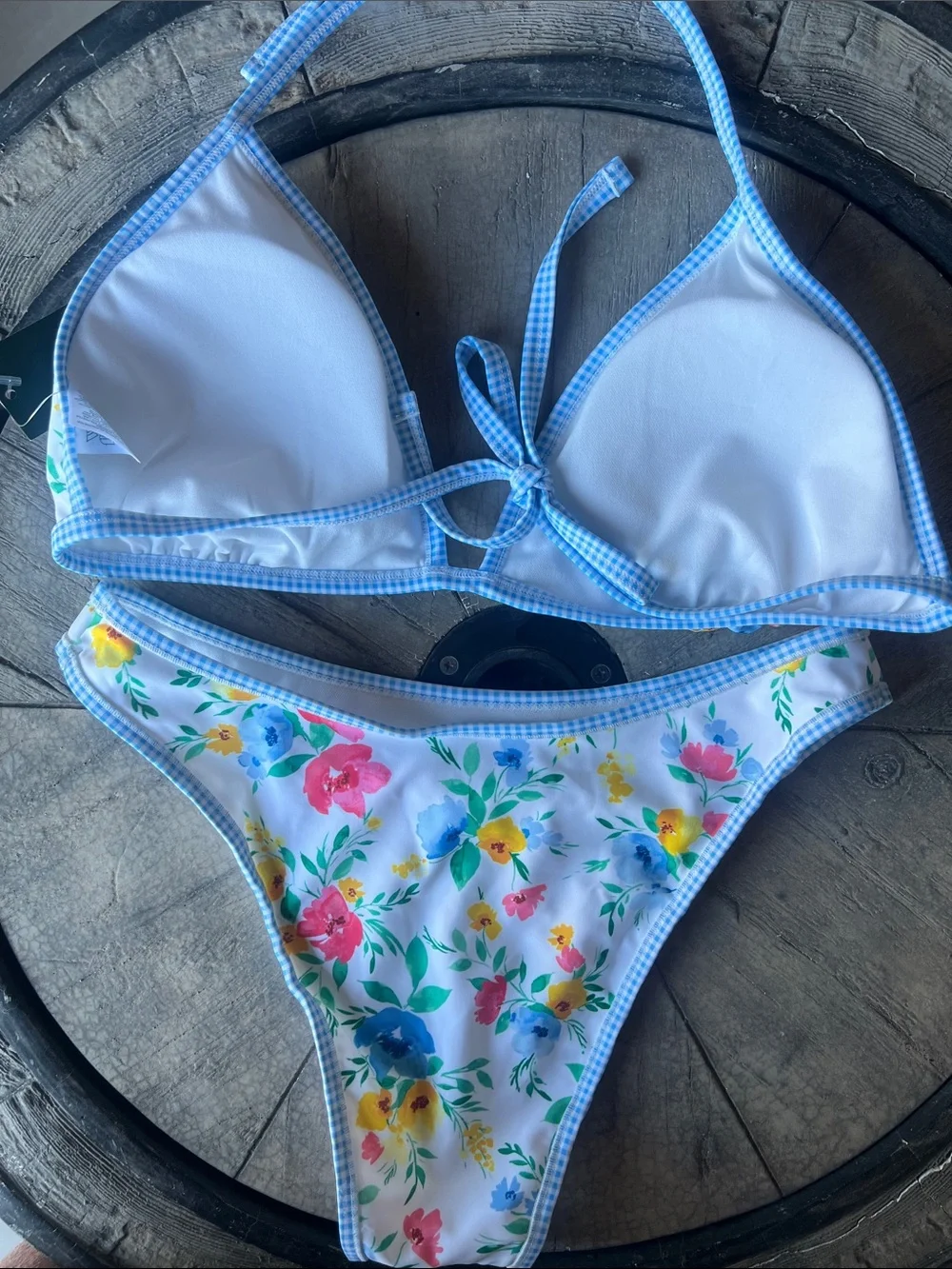 Wild Fable White Floral Bikini with Blue Trim. XL/Med B37